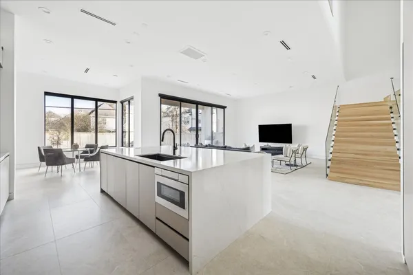 $2,199,000 | 1730 Bayram Drive, Houston, TX 77055
