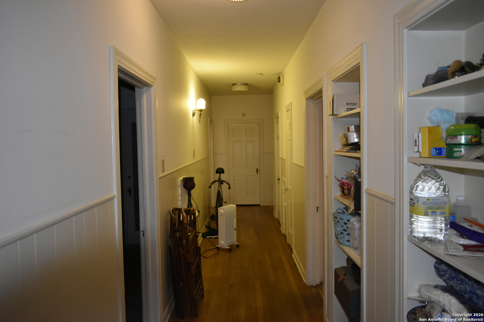 320 Babcock Road San Antonio, TX 78201 - Photo 22 of 27 a view of a bathroom