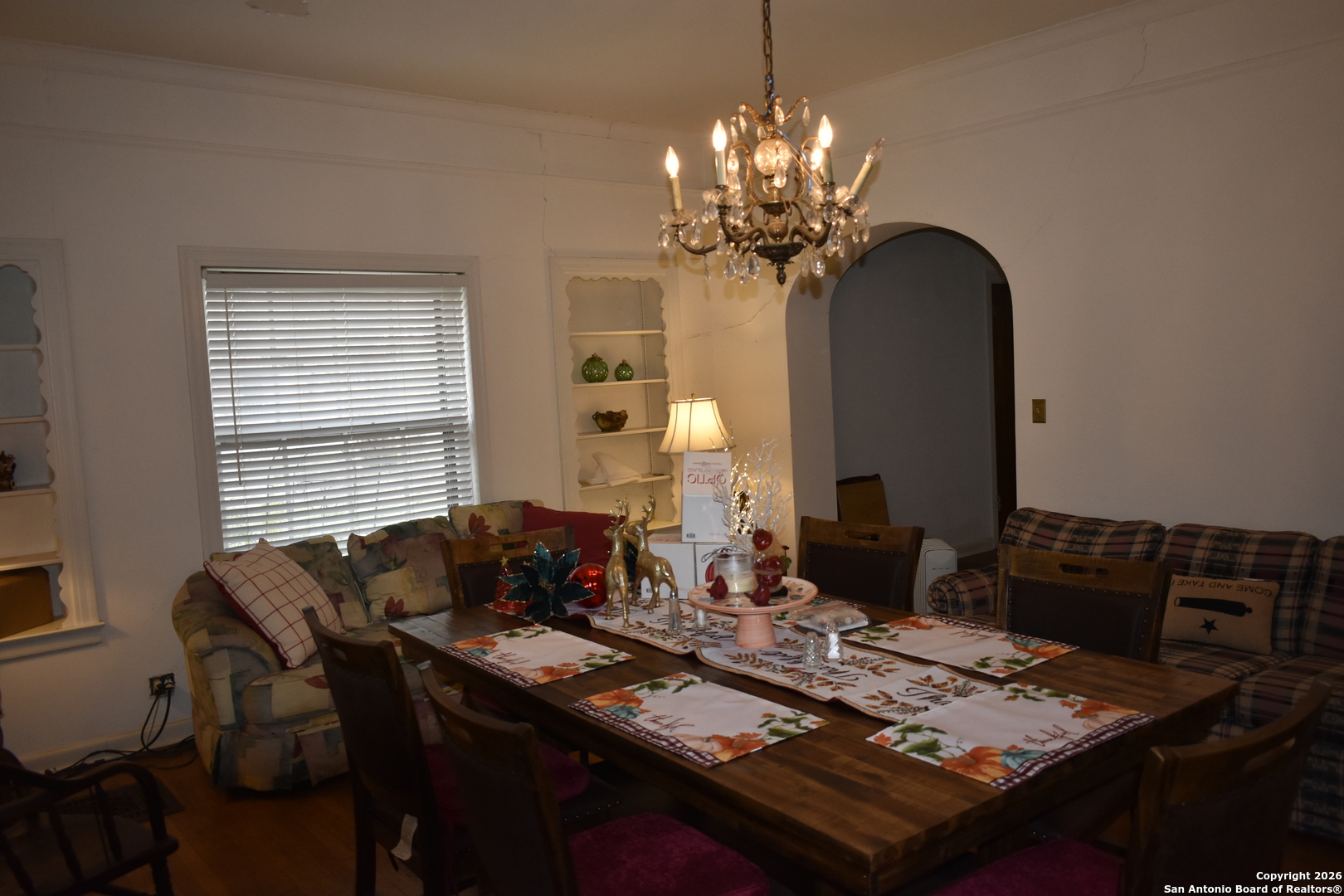 320 Babcock Road San Antonio, TX 78201 - Photo 8 of 27 a view of a dining room with furniture and chandelier