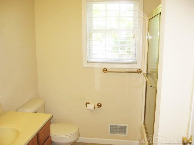 7314 Longfellow Road Lexington, MI 48450 - Photo 26 of 32 Upper Full Bath