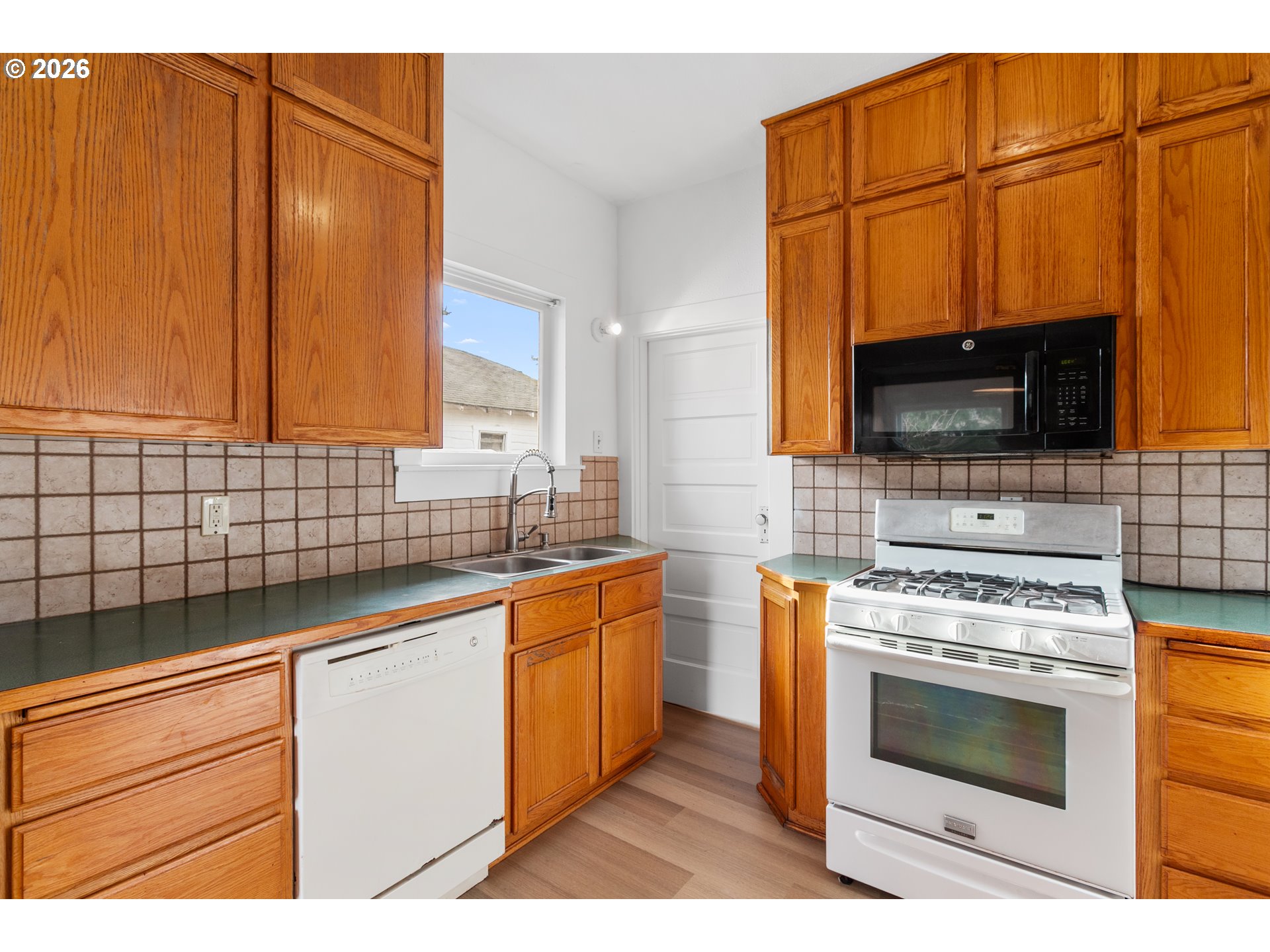 108 Southeast Franklin Street Camas, WA 98607 - Photo 16 of 37