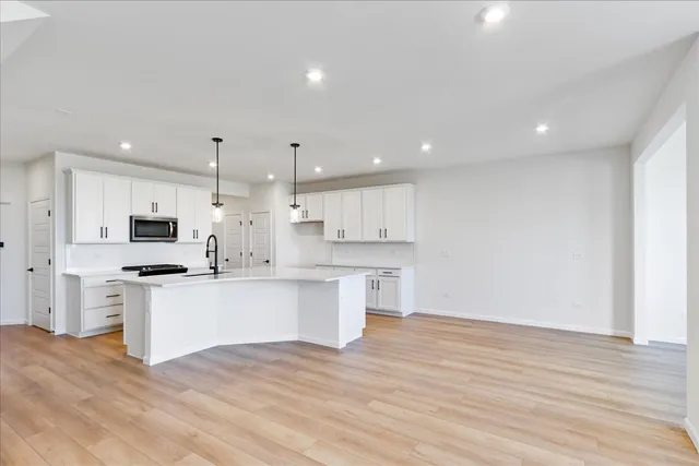 $433,030 | 688 Switchgrass Way, Unit 57003, Bolingbrook, IL 60490