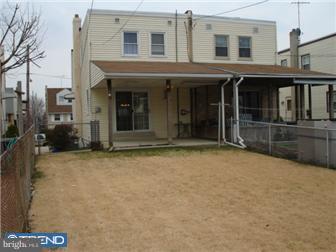 9960 Bridle Road Philadelphia, PA 19115 - Photo 5 of 6 Exterior Back