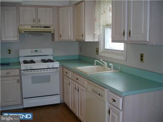9960 Bridle Road Philadelphia, PA 19115 - Photo 6 of 6 Kitchen