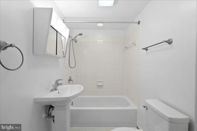 $4,100 | 8608 Greeley Boulevard, Springfield, VA 22152