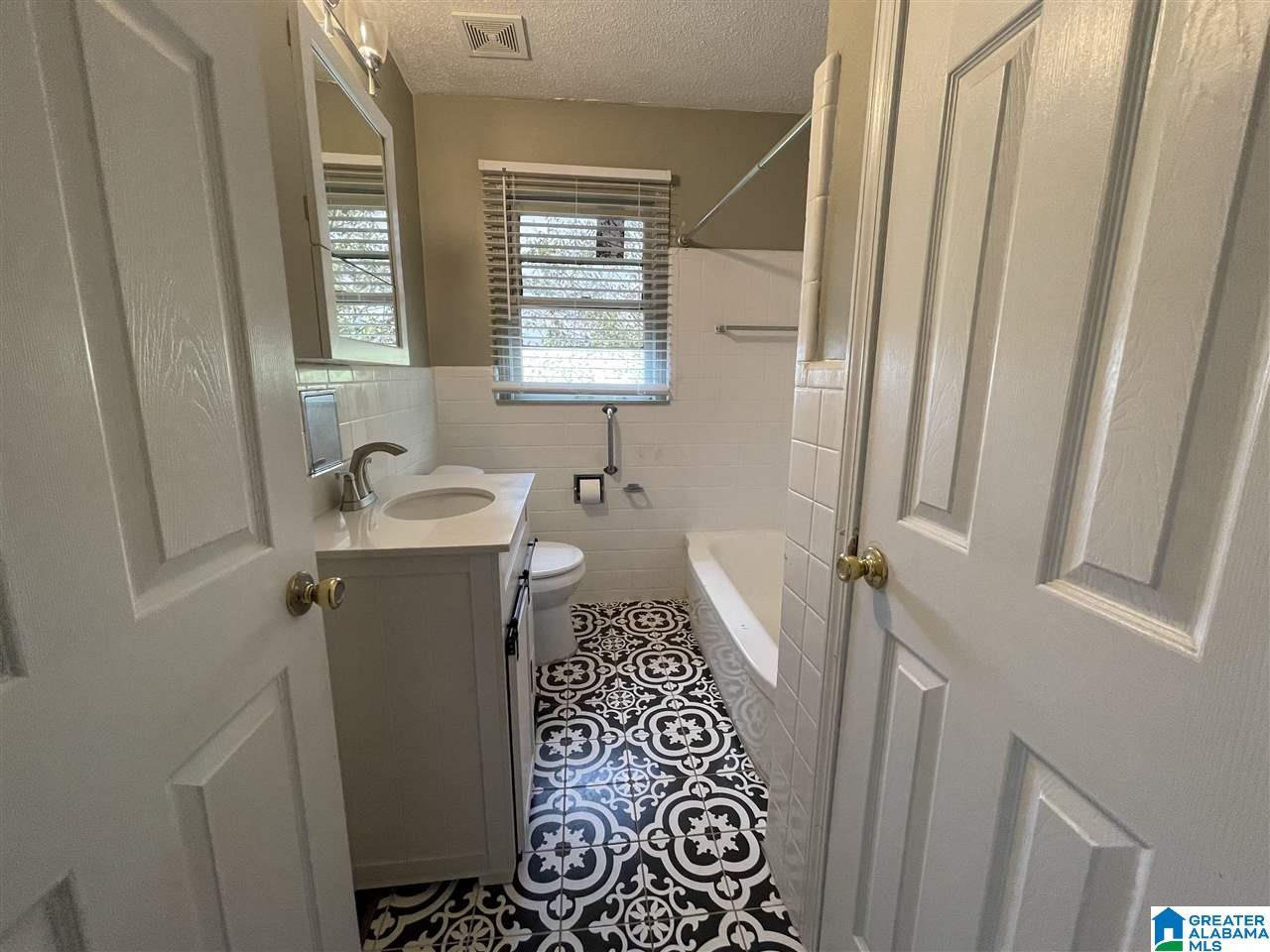528 2nd Street Fultondale, AL 35068 - Photo 5 of 9