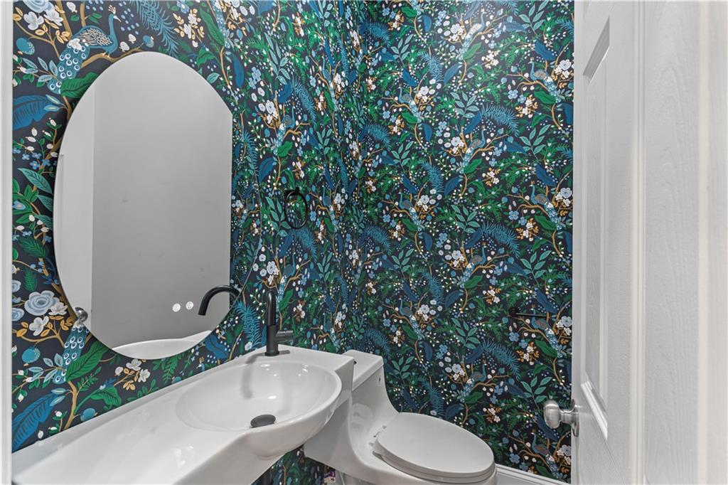 4912 Dearborn Street Pittsburgh, PA 15224 - Photo 14 of 39