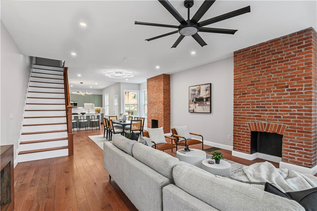 4912 Dearborn Street Pittsburgh, PA 15224 - Photo 2 of 39