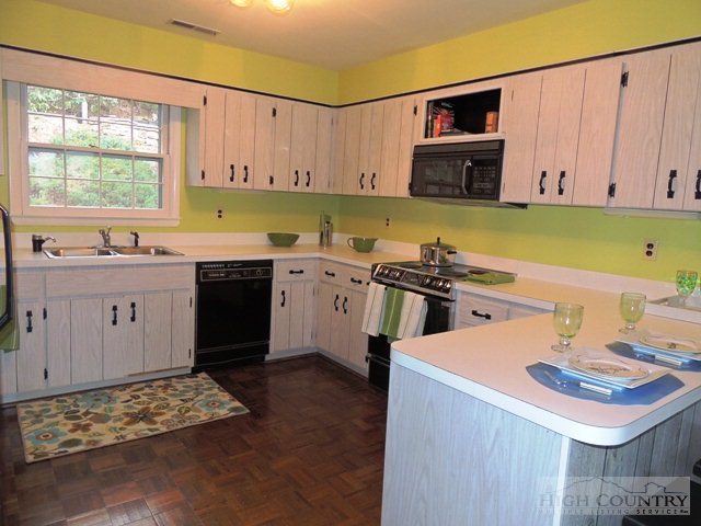 252 Pine Street Boone, NC 28607 - Photo 34 of 34 Gallery Image 34