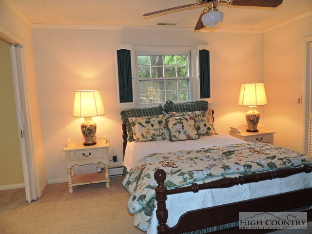 252 Pine Street Boone, NC 28607 - Photo 5 of 34 Gallery Image 5