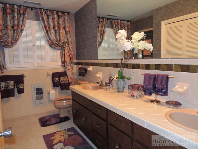 252 Pine Street Boone, NC 28607 - Photo 10 of 34 Gallery Image 10