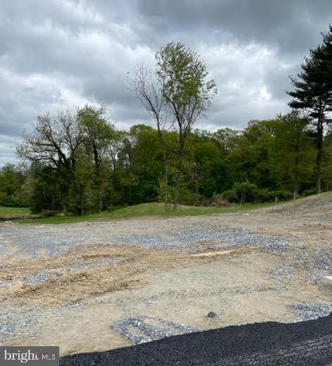 263 Weston Terrace Lititz, PA 17543 - Photo 2 of 3