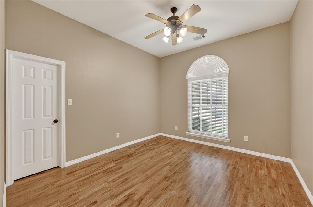 1404 Spring Ridge Lane Flower Mound, TX 75028 - Photo 22 of 36
