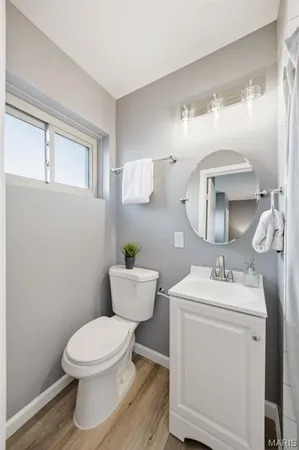 $359,900 | 8609 Mayflower Court, University City, MO 63132