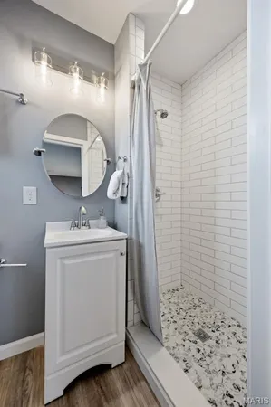 $359,900 | 8609 Mayflower Court, University City, MO 63132