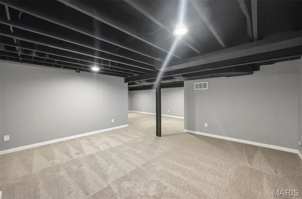 $359,900 | 8609 Mayflower Court, University City, MO 63132