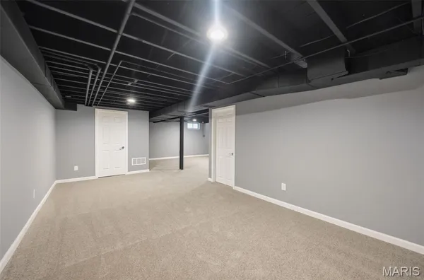 $359,900 | 8609 Mayflower Court, University City, MO 63132