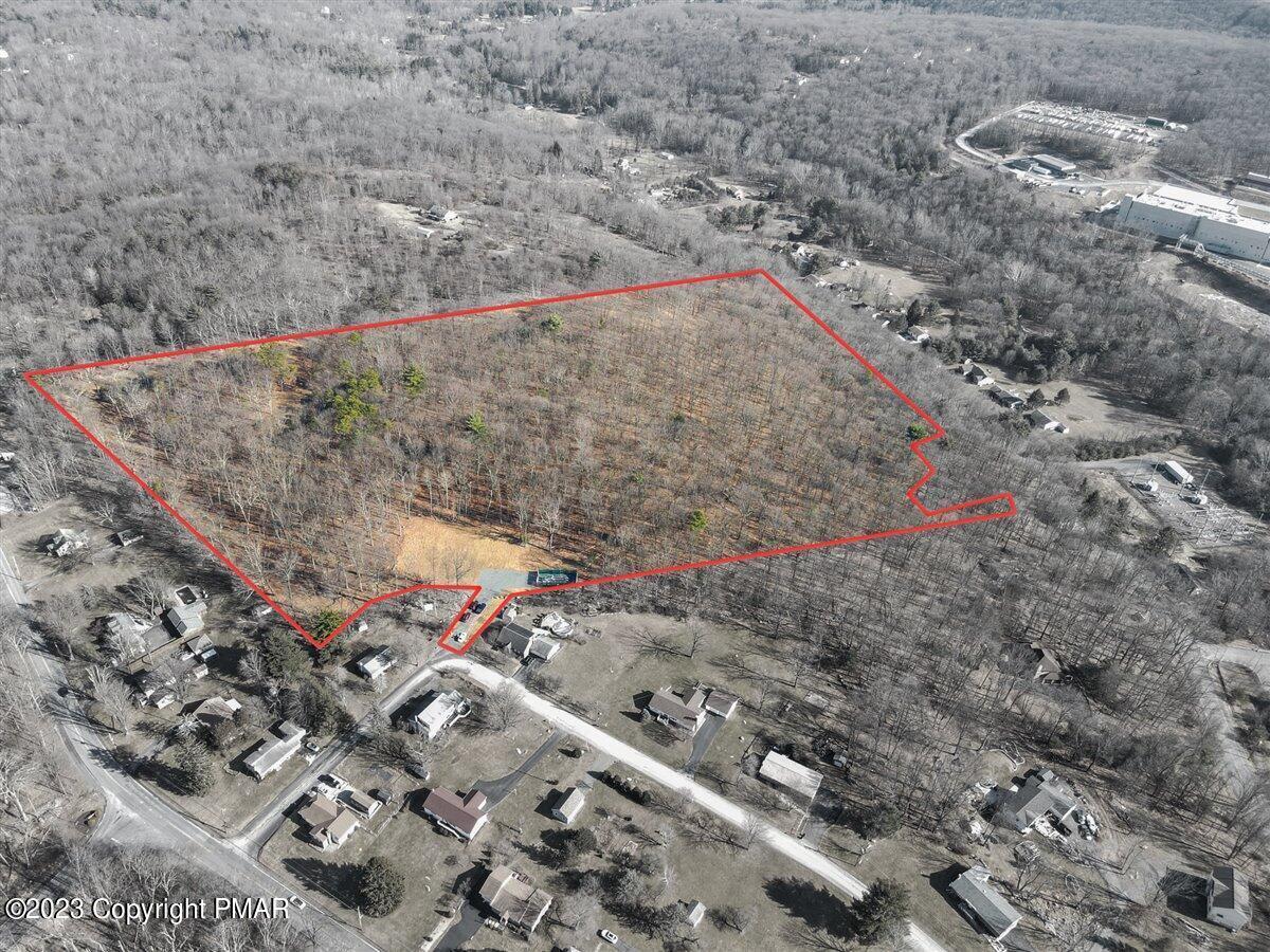 150 Burton Road Cresco, PA 18326 - Photo 3 of 9