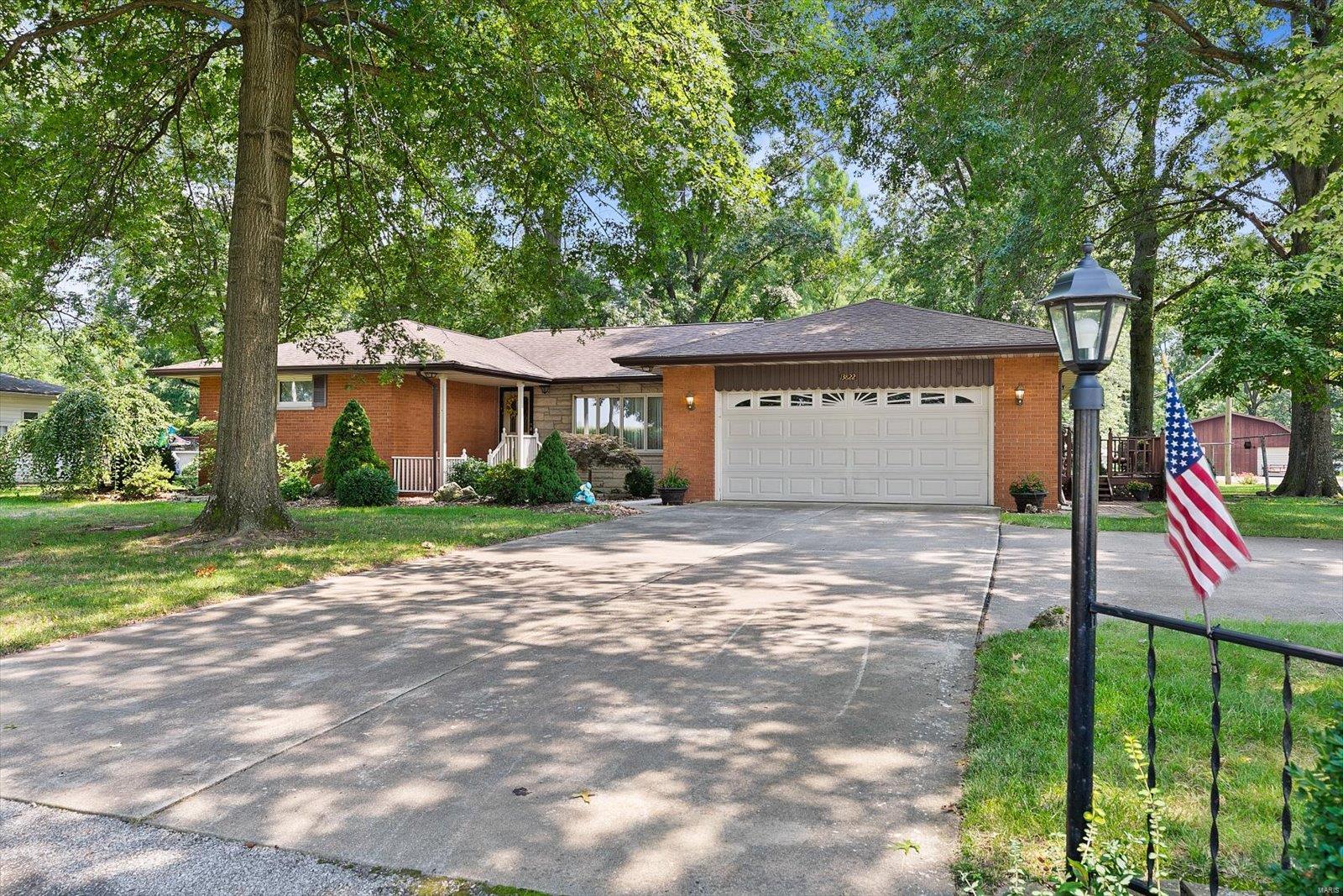 13822 St Rose Road Highland, IL 62249 - Photo 1 of 52