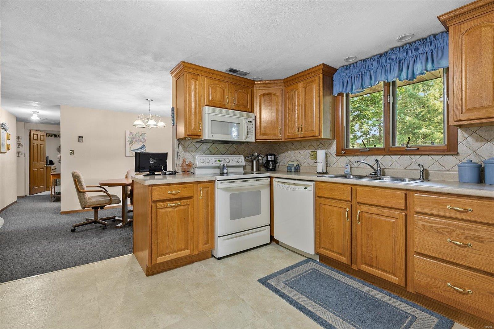 13822 St Rose Road Highland, IL 62249 - Photo 15 of 52