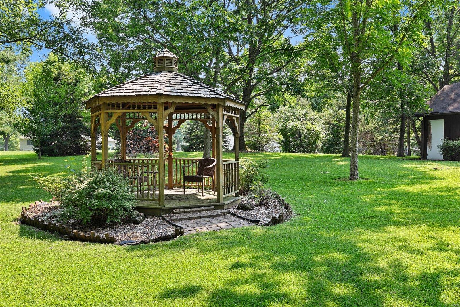 13822 St Rose Road Highland, IL 62249 - Photo 3 of 52