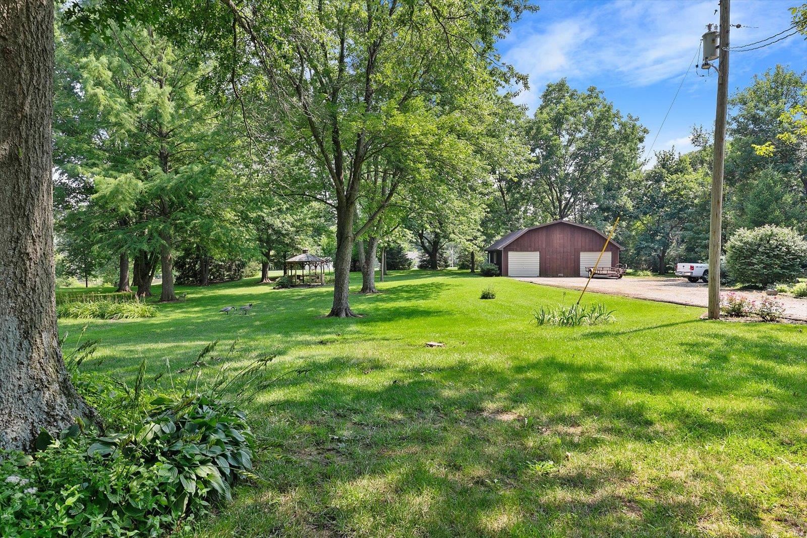 13822 St Rose Road Highland, IL 62249 - Photo 4 of 52