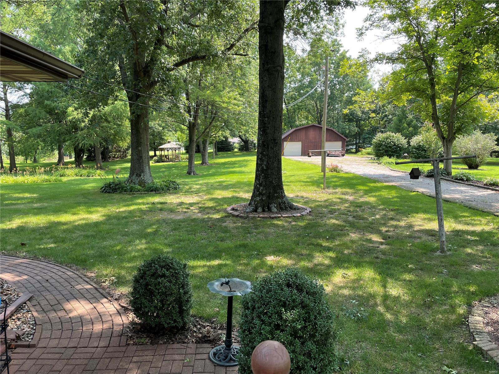 13822 St Rose Road Highland, IL 62249 - Photo 34 of 52
