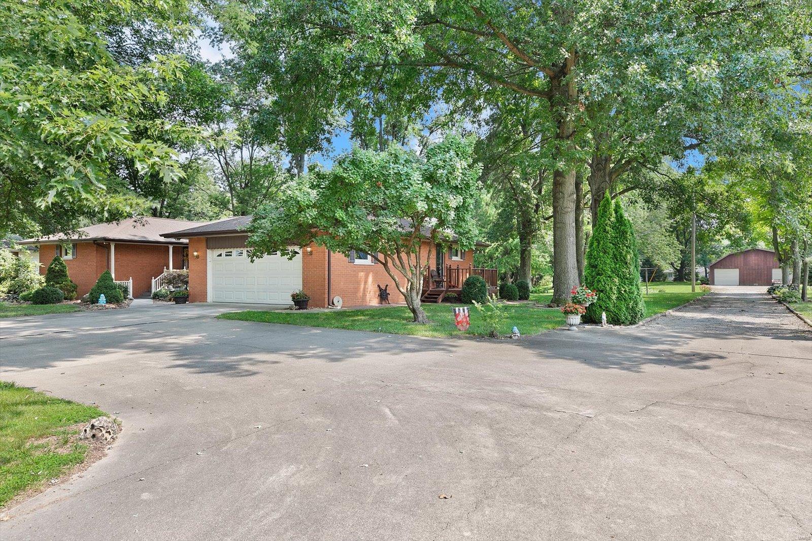 13822 St Rose Road Highland, IL 62249 - Photo 36 of 52