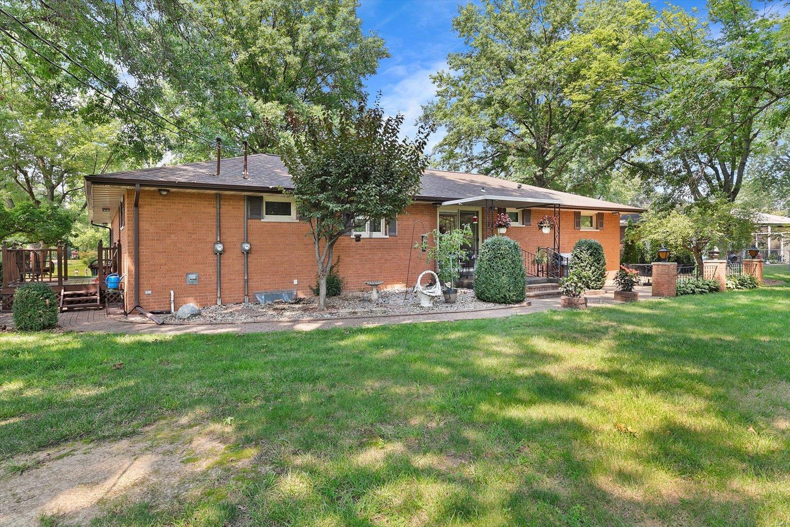 13822 St Rose Road Highland, IL 62249 - Photo 38 of 52