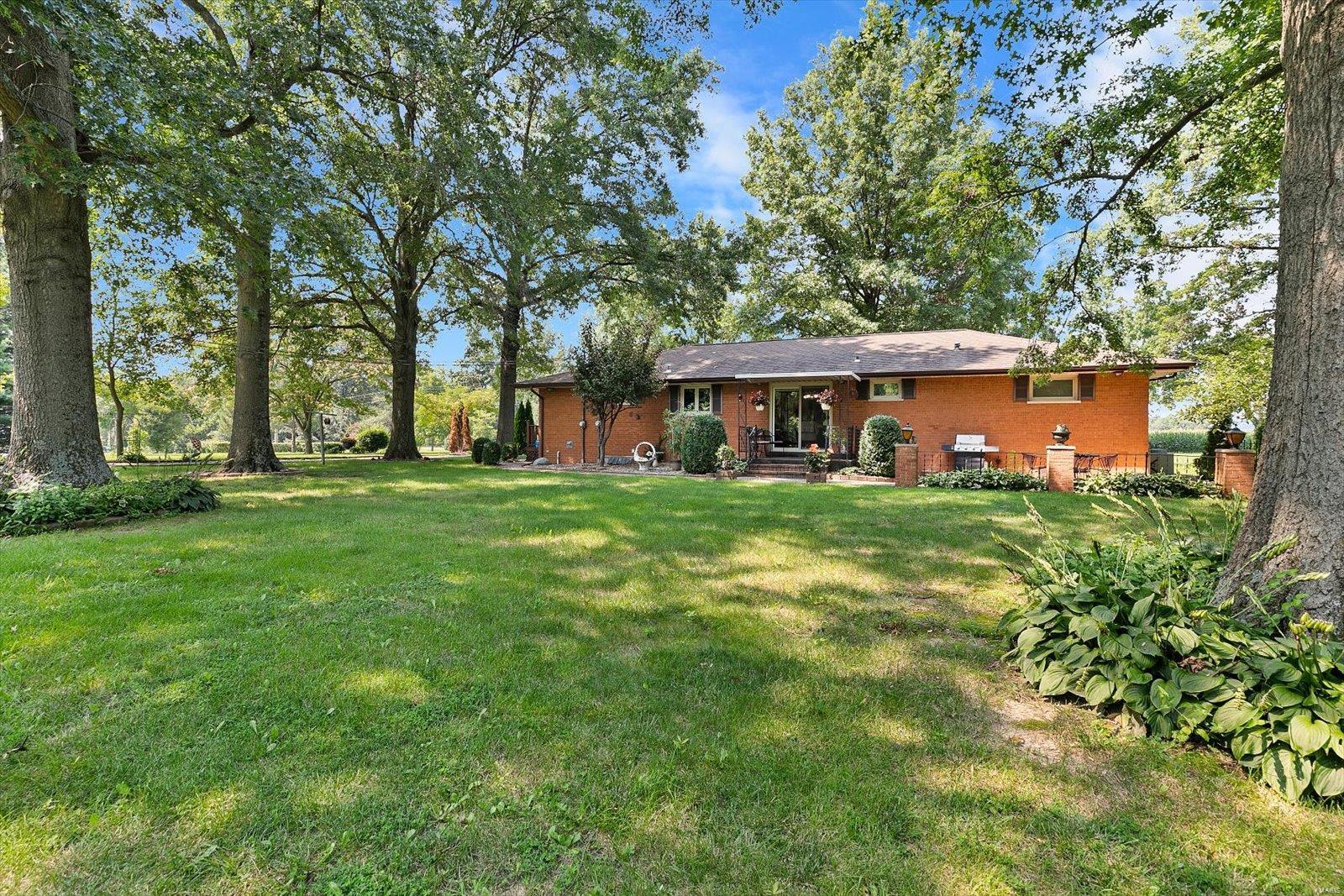 13822 St Rose Road Highland, IL 62249 - Photo 47 of 52