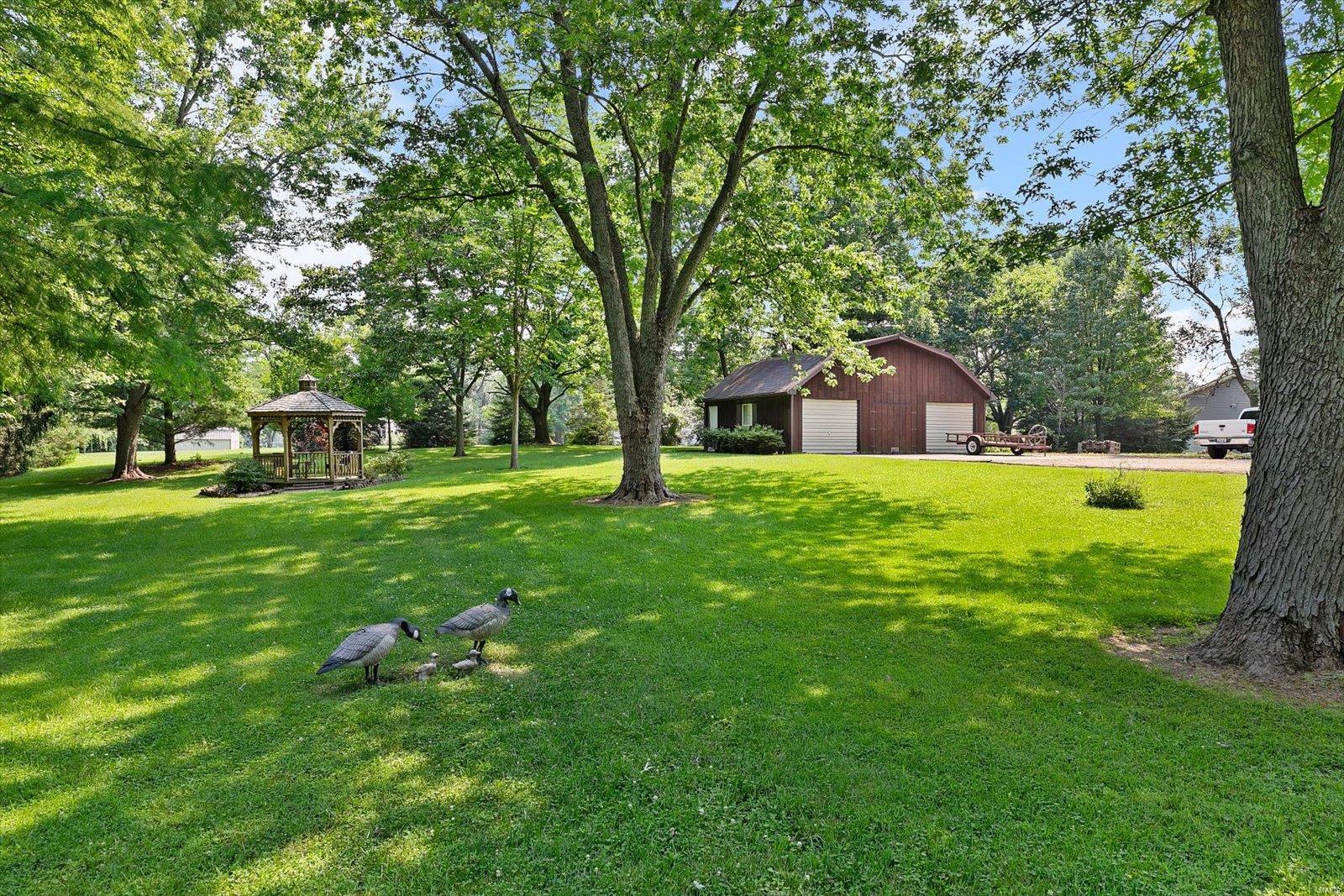 13822 St Rose Road Highland, IL 62249 - Photo 48 of 52