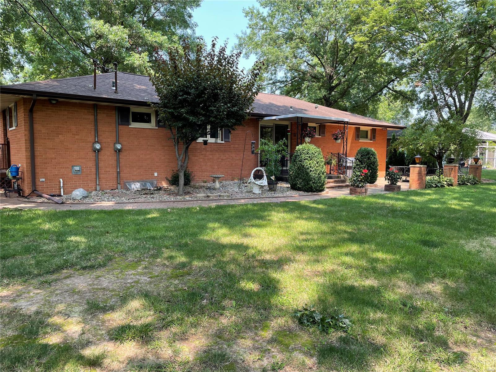 13822 St Rose Road Highland, IL 62249 - Photo 49 of 52
