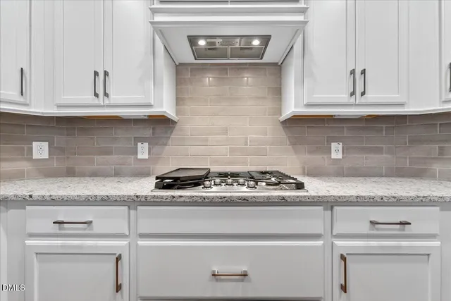 $749,999 | 609 Crooked Pine Drive, Cary, NC 27519