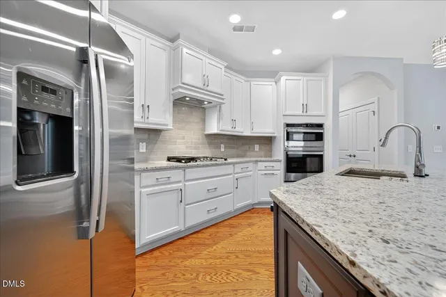 $749,999 | 609 Crooked Pine Drive, Cary, NC 27519