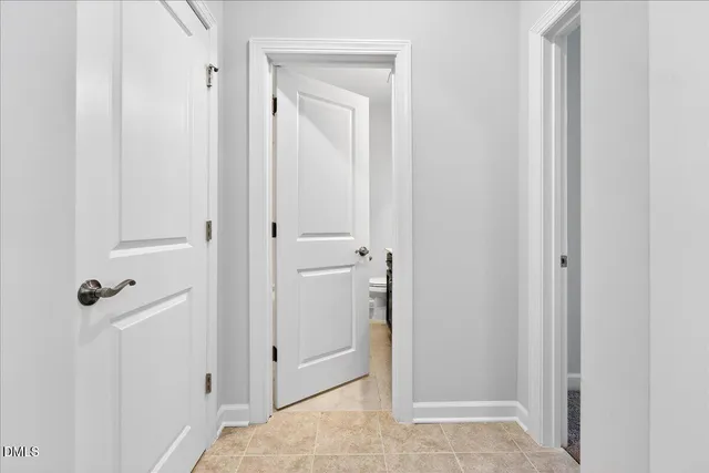 $749,999 | 609 Crooked Pine Drive, Cary, NC 27519