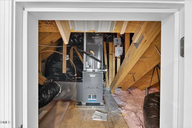 $749,999 | 609 Crooked Pine Drive, Cary, NC 27519