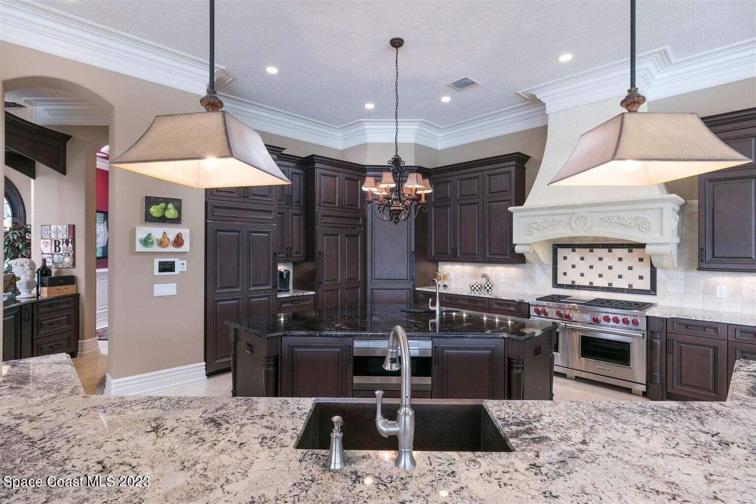 3059 Wyndham Way Melbourne, FL 32940 - Photo 12 of 60 Kitchen