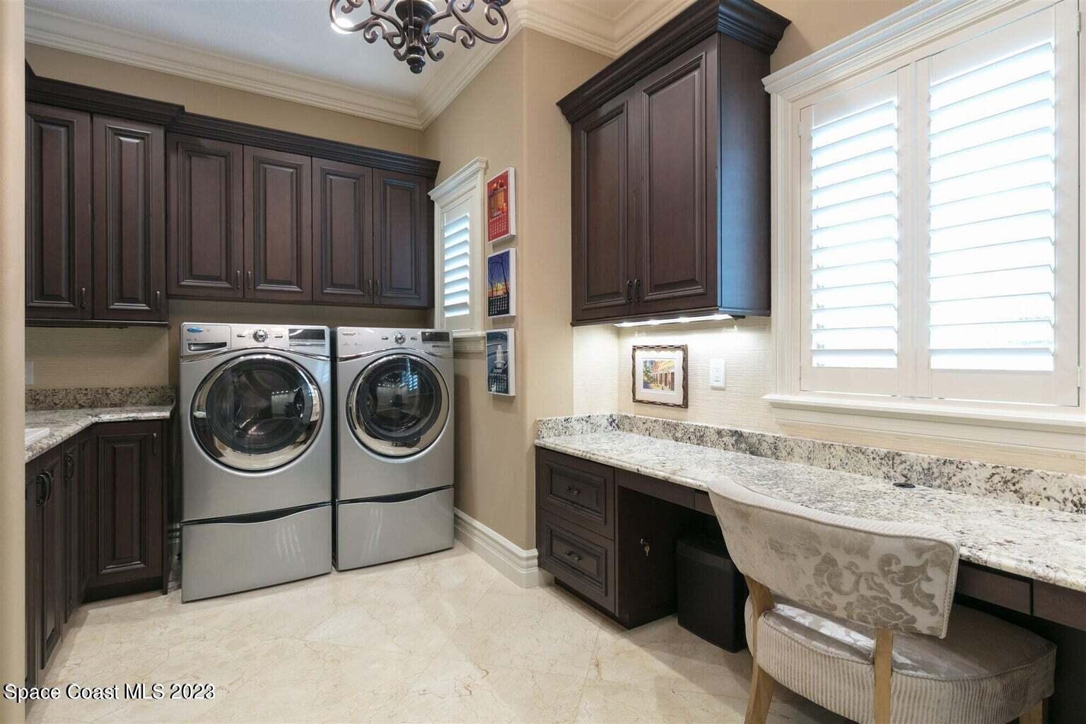 3059 Wyndham Way Melbourne, FL 32940 - Photo 37 of 60 Laundry Room