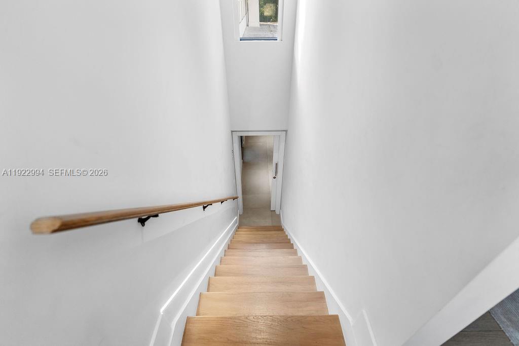 4095 Battersea Road Miami, FL 33133 - Photo 41 of 53 Upper Level Access