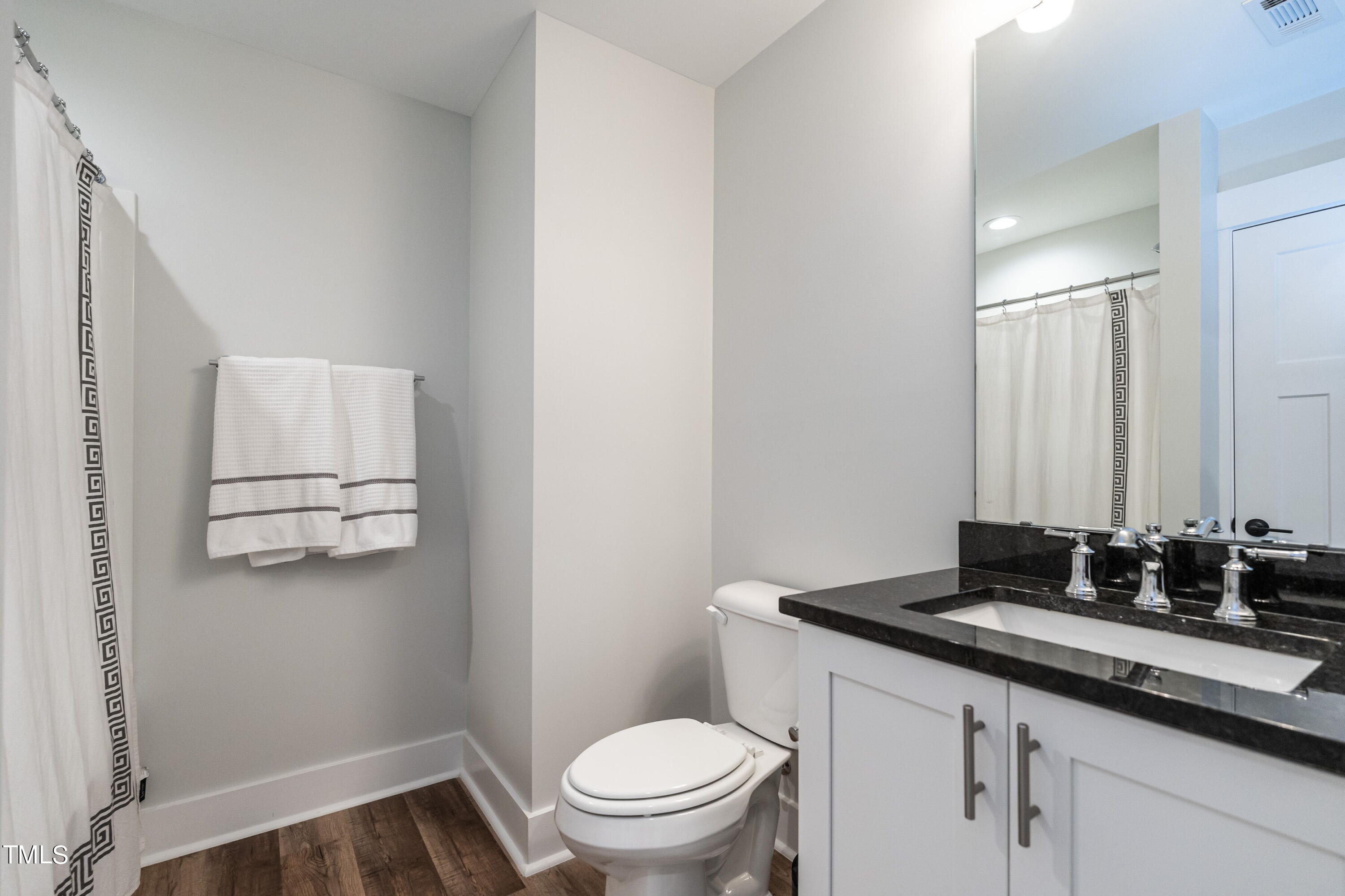 4010 Emerald Green Road Raleigh, NC 27612 - Photo 26 of 30 027-original-bathroom