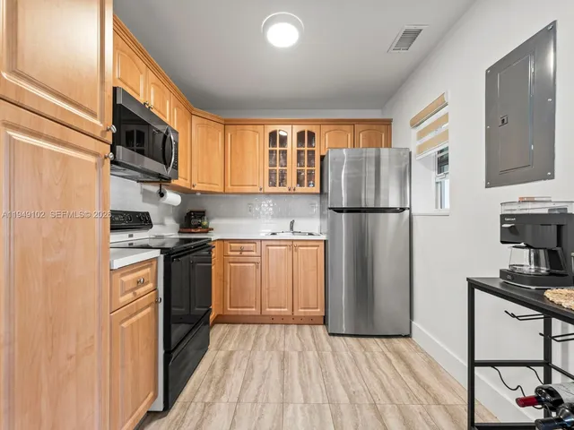 $2,300 | 13737 Southwest 149th Cir Lane, Unit 145, Miami, FL 33186