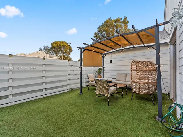 $2,300 | 13737 Southwest 149th Cir Lane, Unit 145, Miami, FL 33186