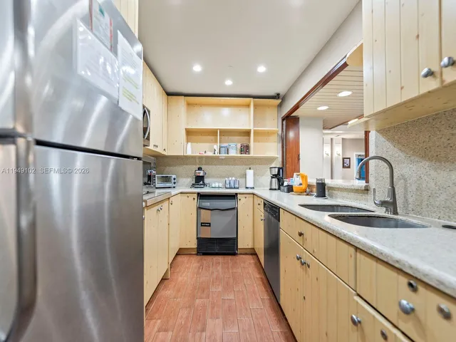 $2,300 | 13737 Southwest 149th Cir Lane, Unit 145, Miami, FL 33186