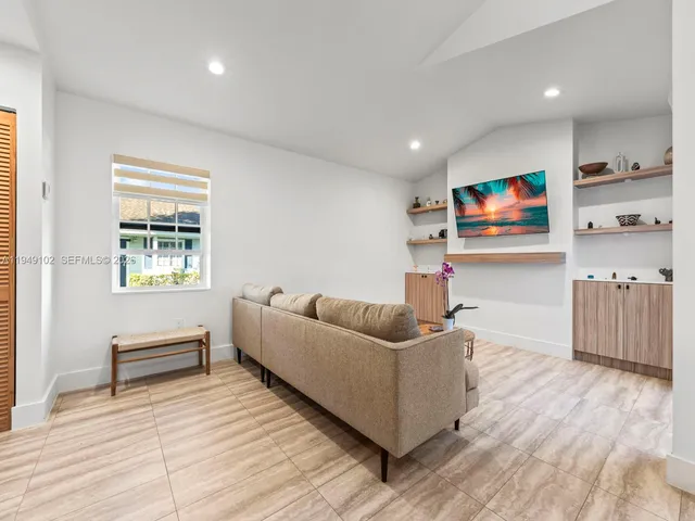 $2,300 | 13737 Southwest 149th Cir Lane, Unit 145, Miami, FL 33186