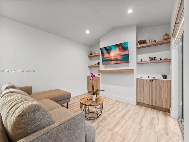 $2,300 | 13737 Southwest 149th Cir Lane, Unit 145, Miami, FL 33186