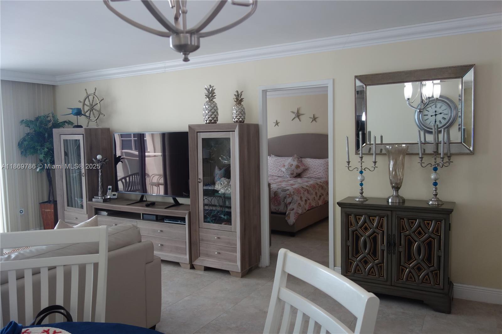 5701 Collins Avenue, Unit 1510 Miami Beach, FL 33140 - Photo 12 of 67