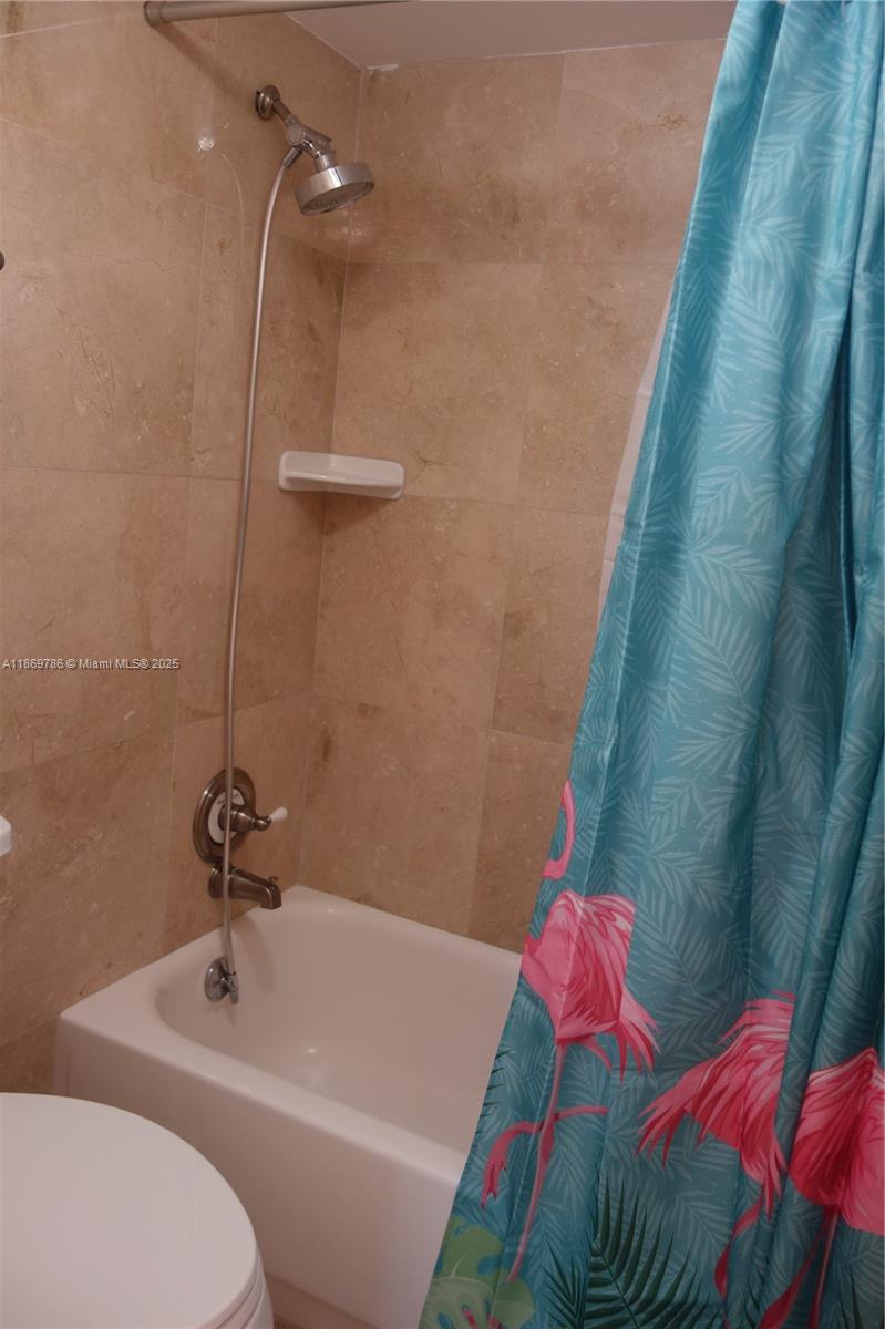 5701 Collins Avenue, Unit 1510 Miami Beach, FL 33140 - Photo 29 of 67 MASTER