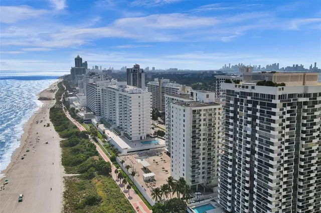 $3,500 | 5701 Collins Avenue, Unit 1510, Miami Beach, FL 33140