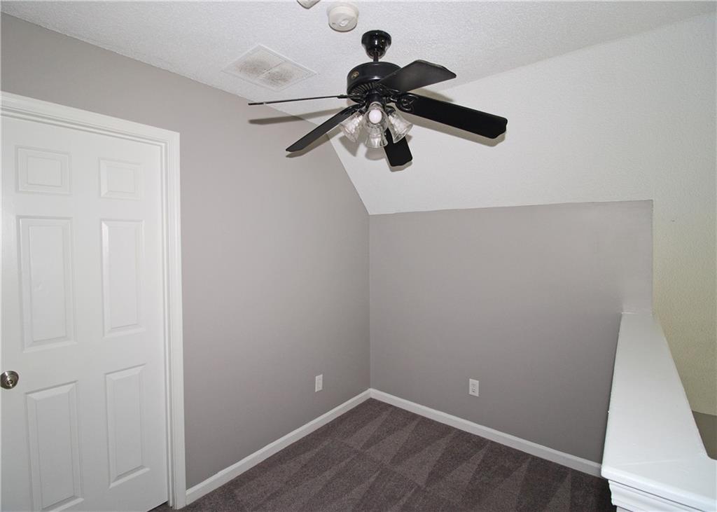957 Oak Street Southwest Atlanta, GA 30310 - Photo 15 of 17