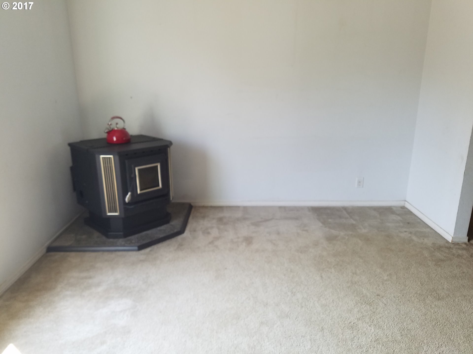 23372 South Reid Road Estacada, OR 97023 - Photo 6 of 29